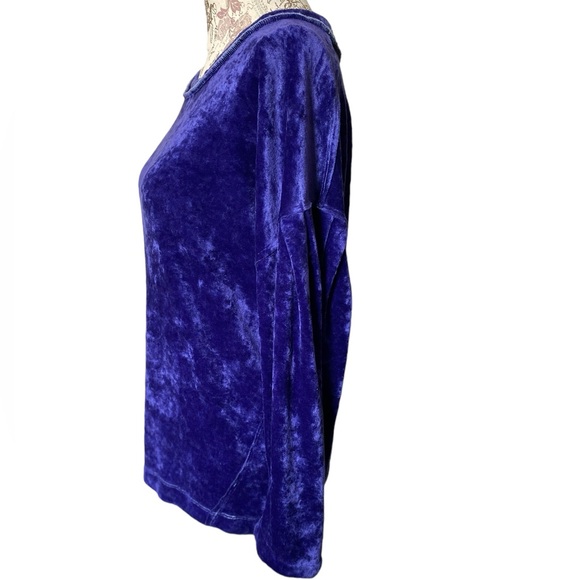 Authentic We The Free Sweater - Picture 3 of 10